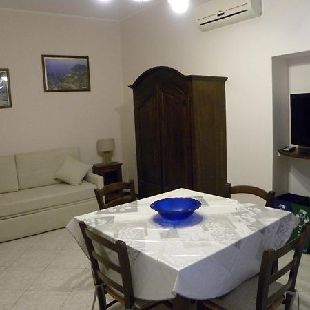 Case Vacanze Albamarina Lipari  Luaran gambar