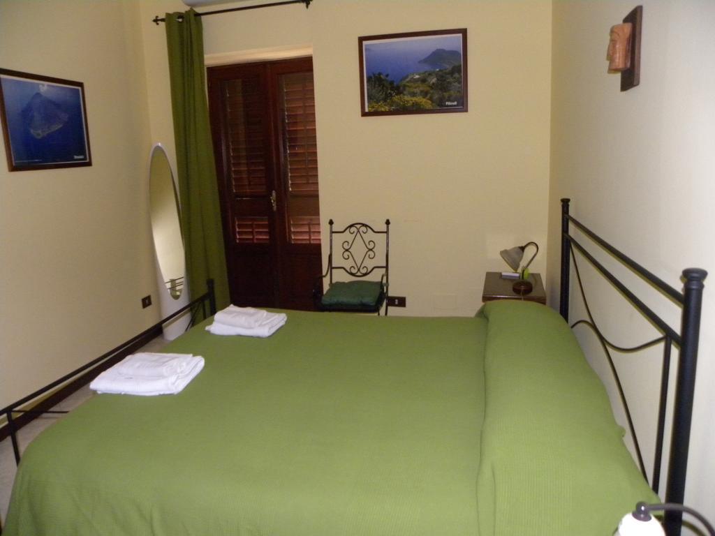 Case Vacanze Albamarina Lipari  Bilik gambar