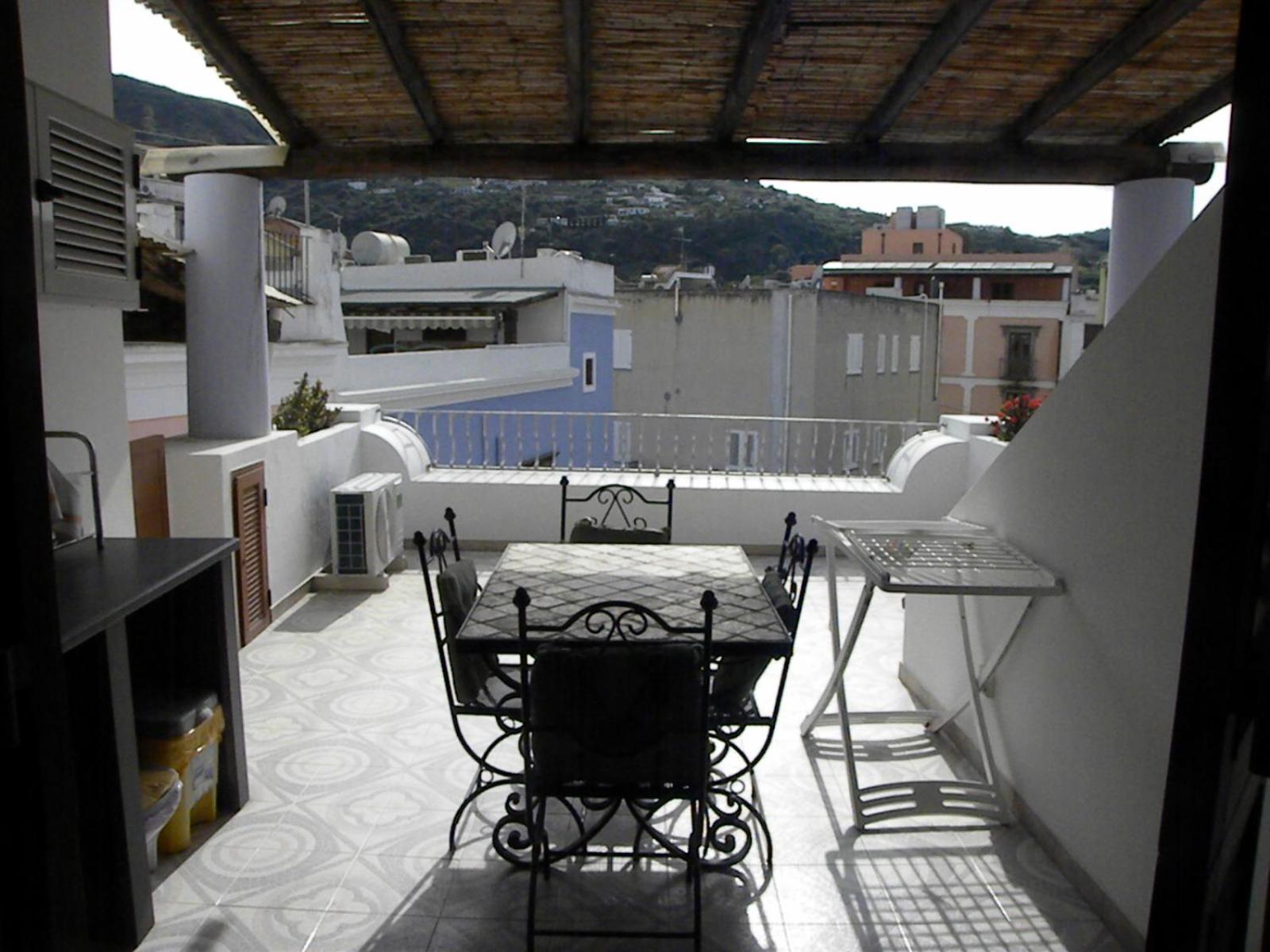Case Vacanze Albamarina Lipari  Luaran gambar