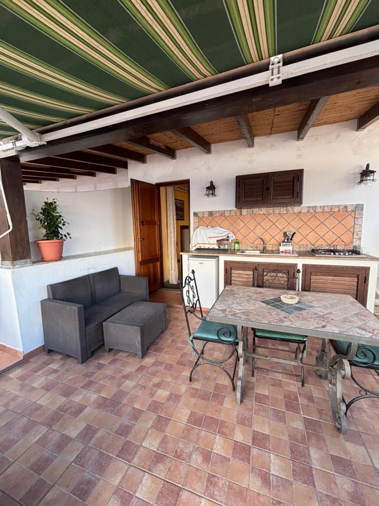 Case Vacanze Albamarina Lipari  Luaran gambar